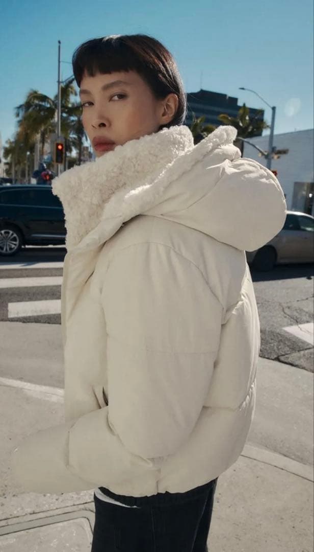 新品　ZARA フェイクシープスキンフード付き撥水ウィンドブレーカー