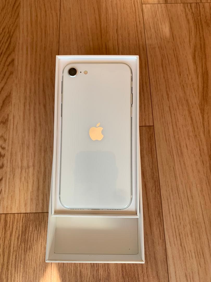 バッテリー交換済み　iphone se2 64G