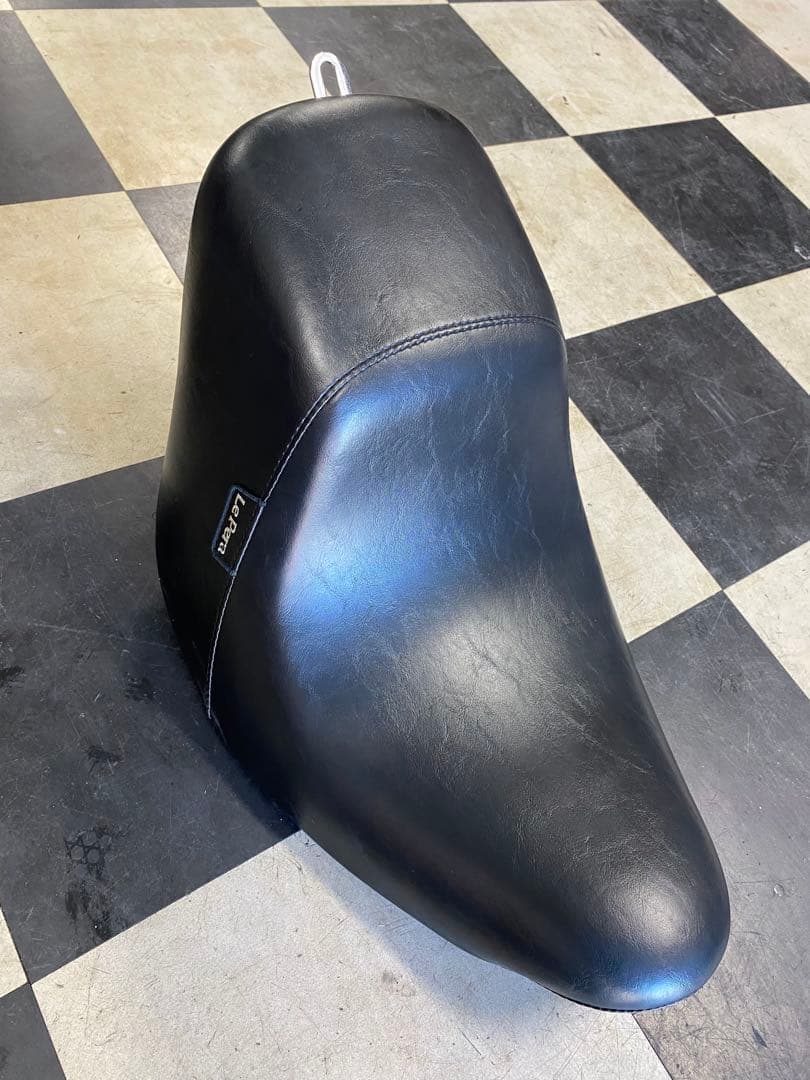 ハーレー　le pera シート　ソフテイル　fxst flst ツインカム