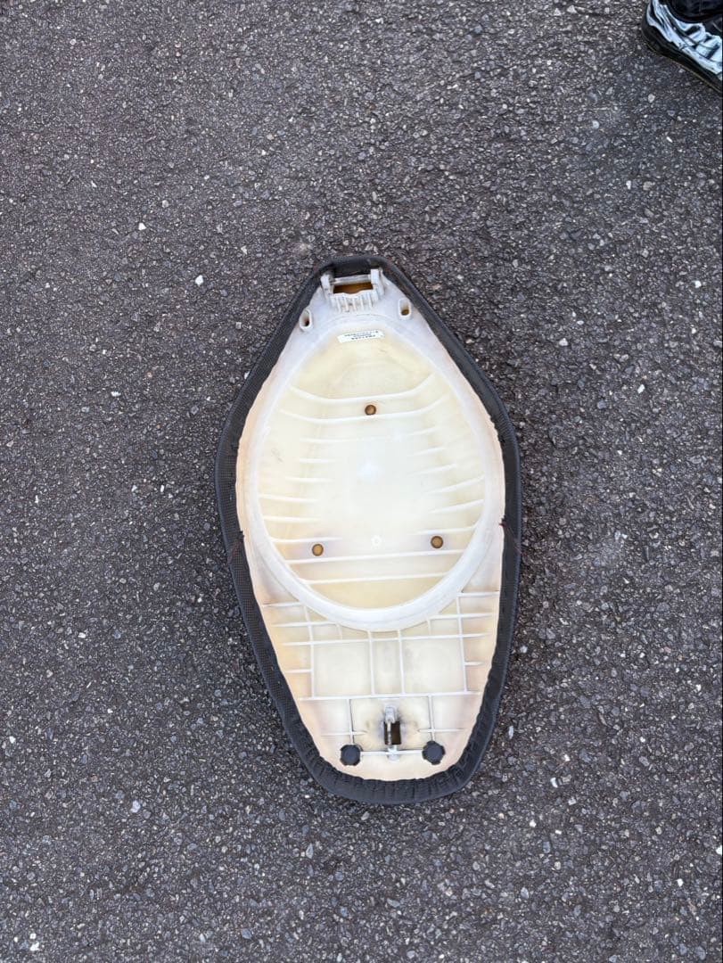 ベリアルシート アドレスv125g