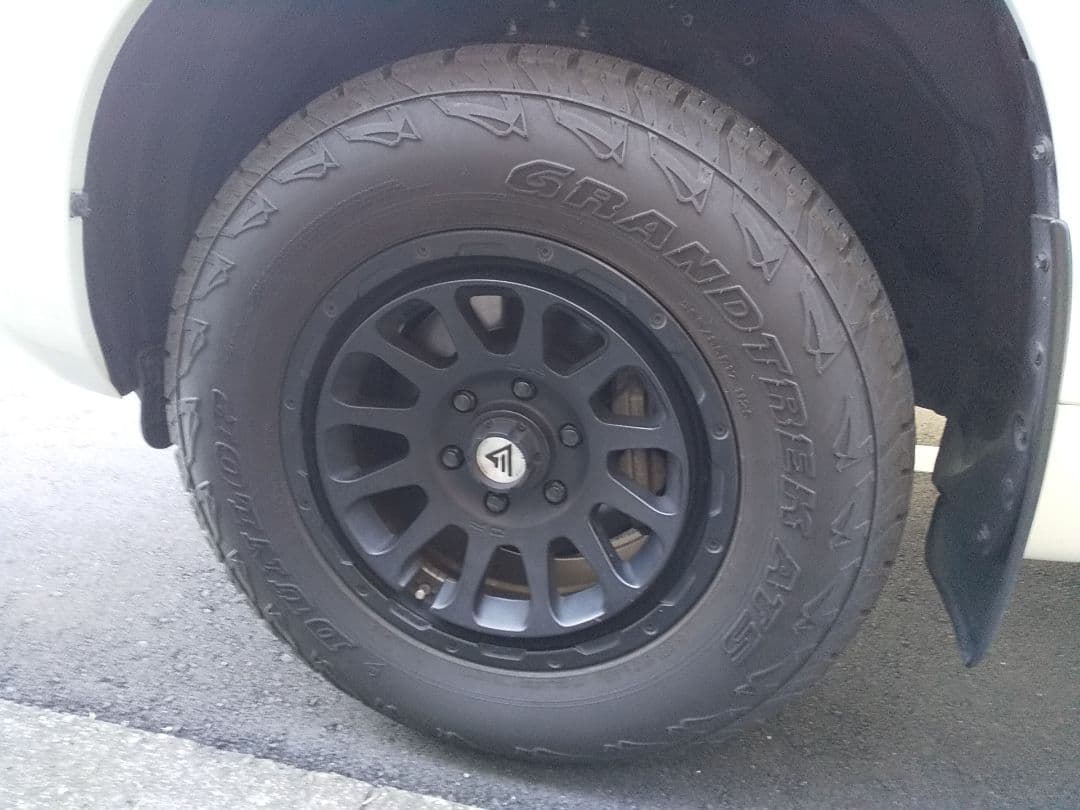 じーの 150プラド　 ホイール DELTA FORCE OVAL 4本