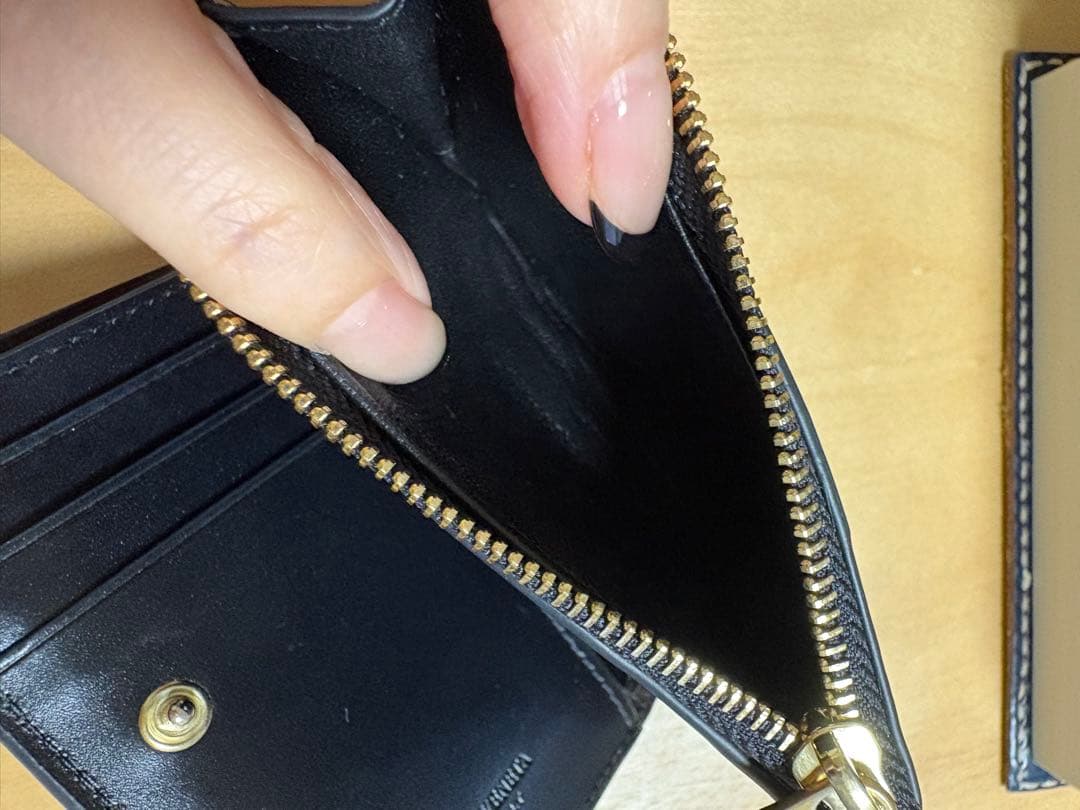 ボッテガべネタ　イントレチャート　2つ折り財布