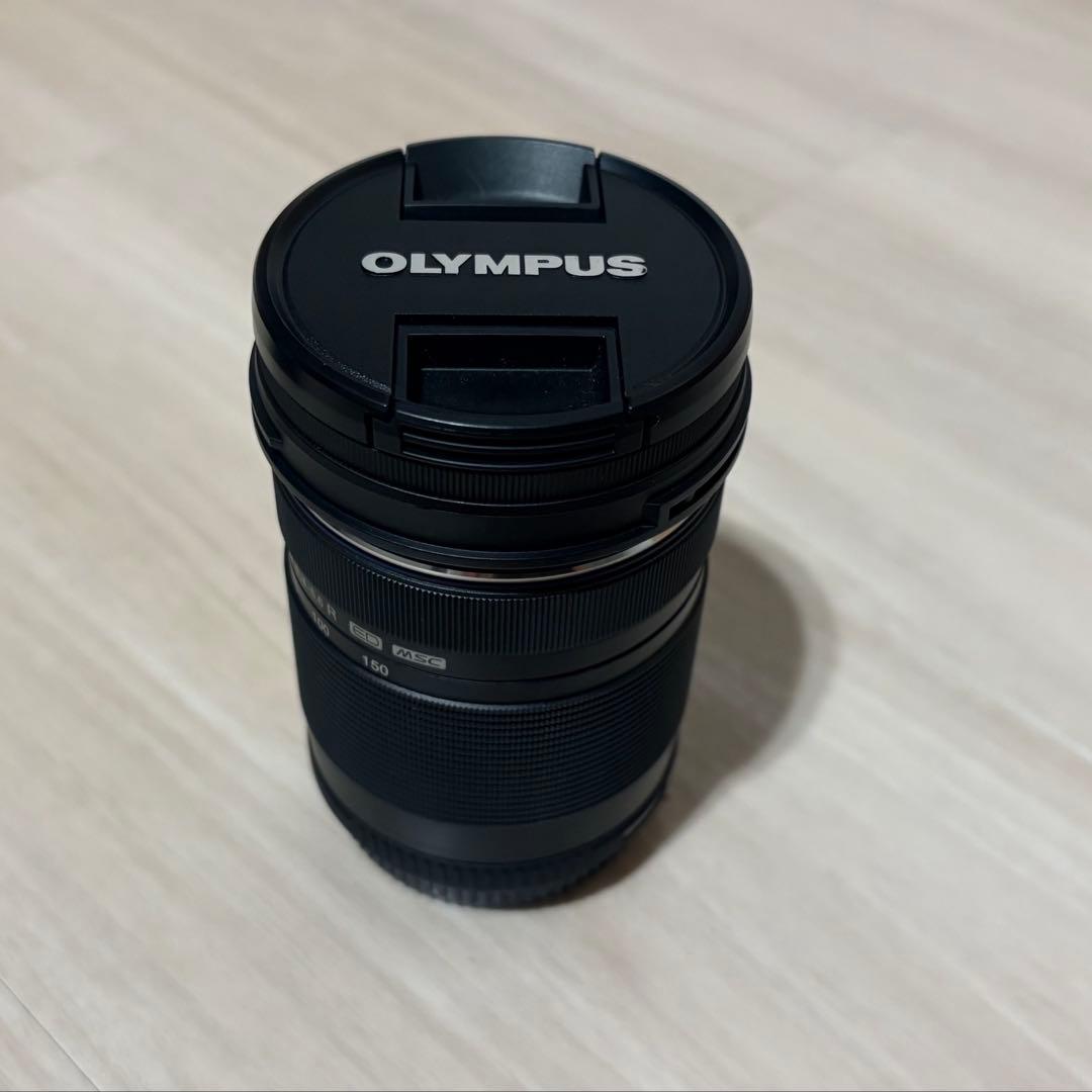 OLYMPUS E-M10 Mark IIIミラーレス一眼