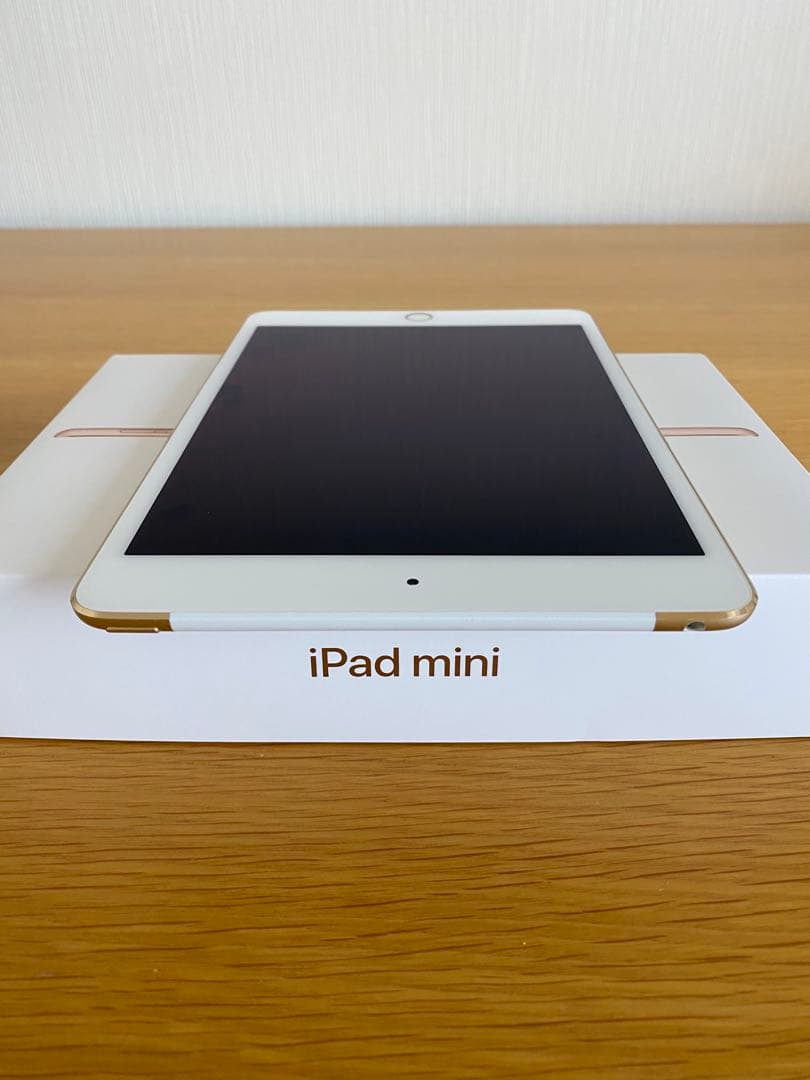 iPad mini 第4世代 128GB ゴールド　iPad 本体