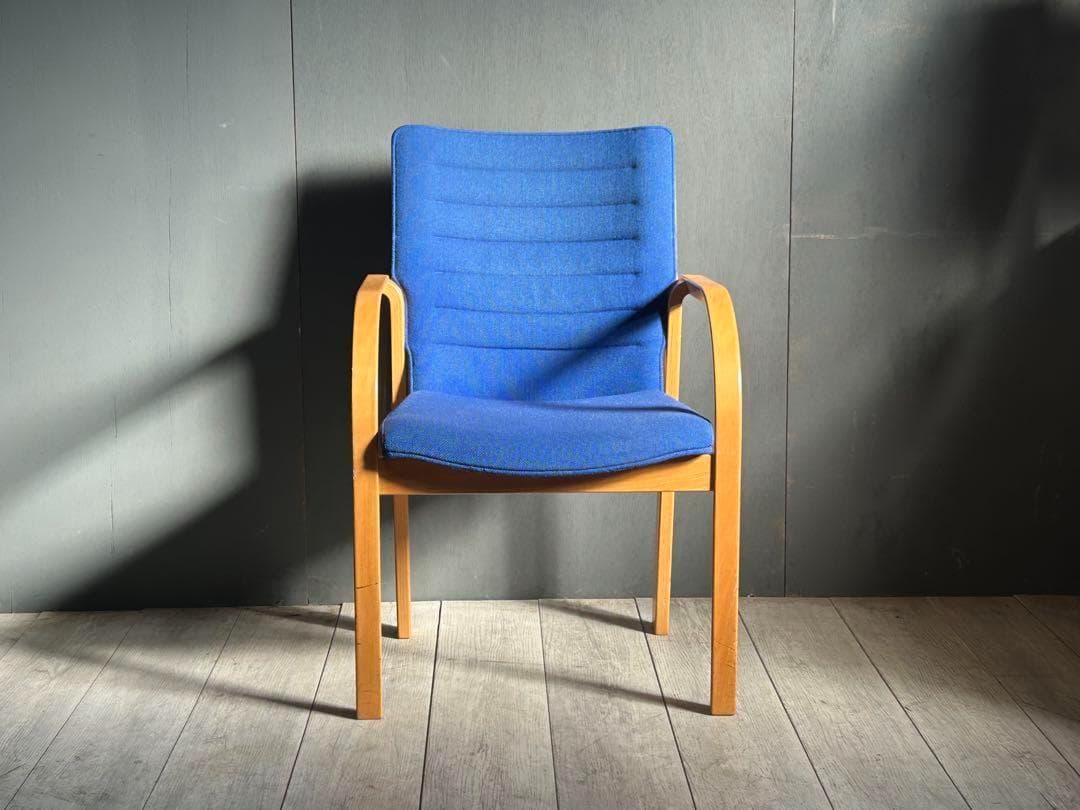 ③ マグヌスオルセン　デンマーク　MAGNUS OLESEN アームチェア　GG