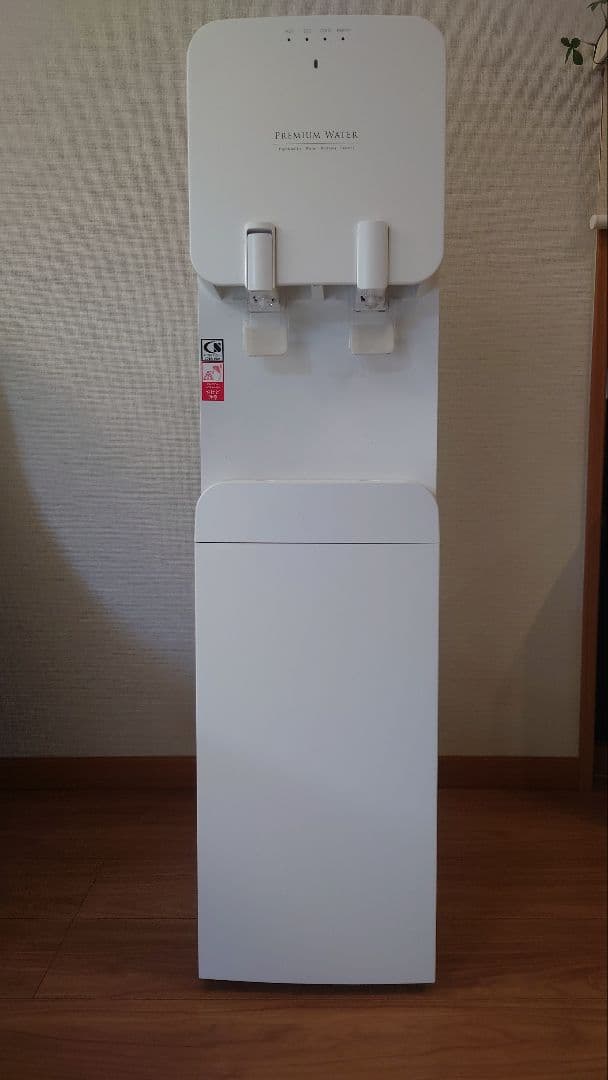 ウォーターサーバー （PREMIUM　WATER　　HC22D1L-PW ）