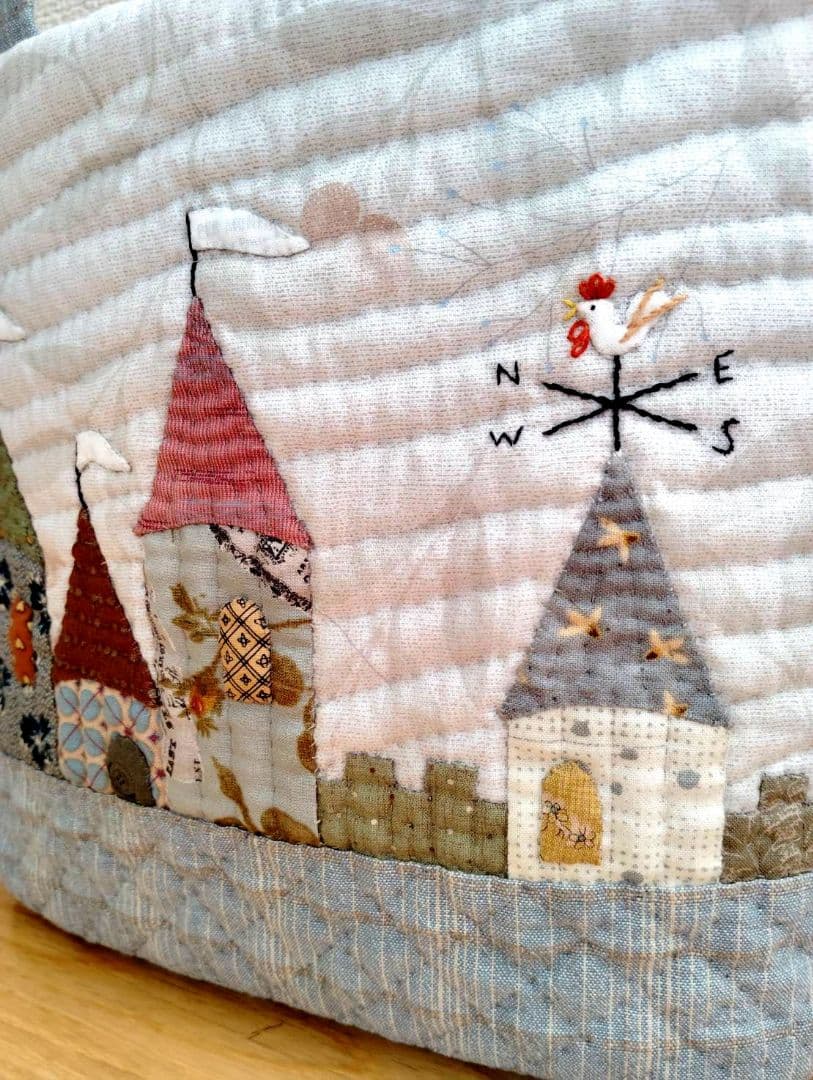 「 風見鶏の見える街 」トートバッグ パッチワーク ハンドメイド テシゴト