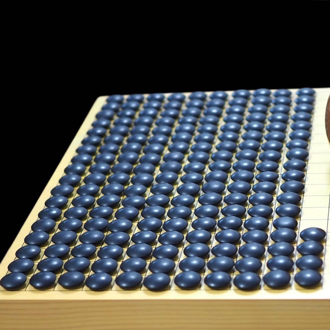 囲碁セット 碁盤(約4.5寸) 蛤碁石(184個) 那智黒(184個) 碁笥