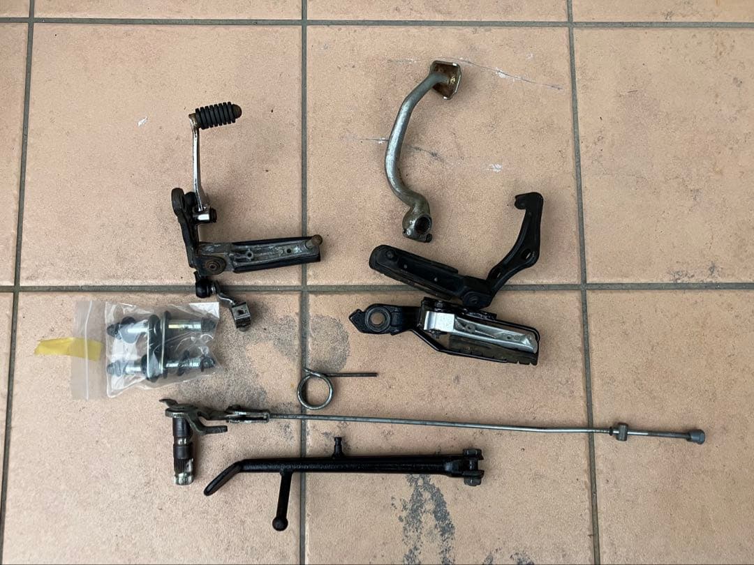 SR400 純正バックステップ　他