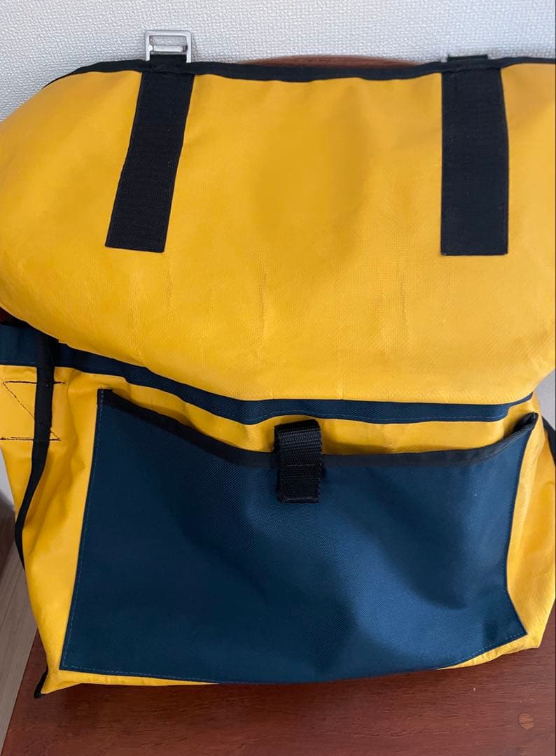 DE MARTINIメッセンジャーバッグ