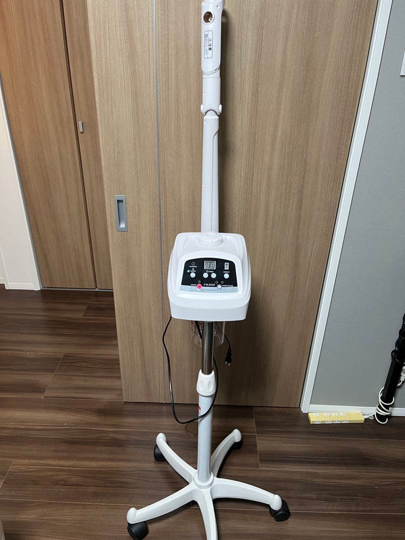 セブンビューティー　オゾンフェイススチーマー