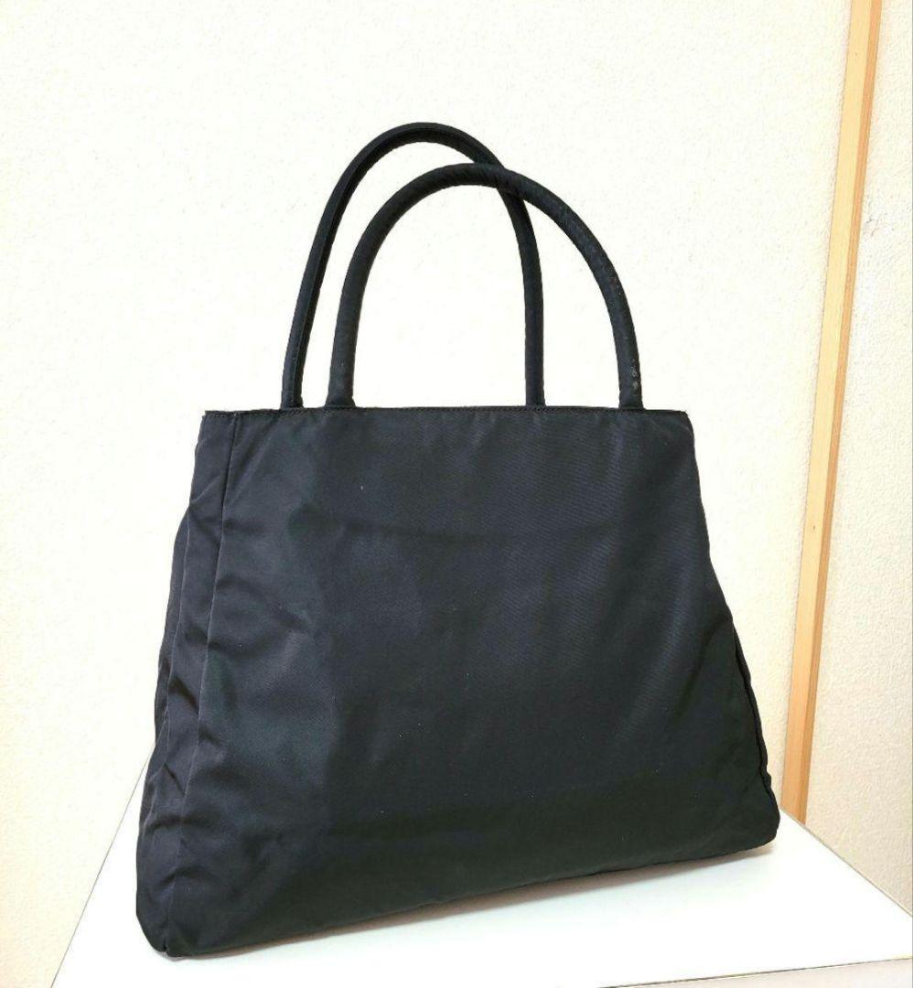 PRADAプラダ　テスート　ナイロン　ハンドバッグ　黒無地　ロゴ