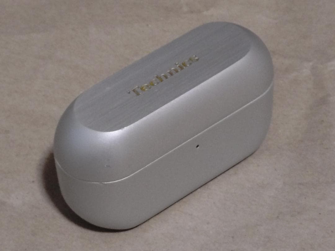 Technics AZ100 ワイヤレスイヤホンケース