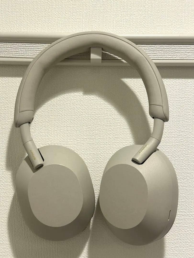 SONY ￼WH-1000XM5 プラチナシルバー