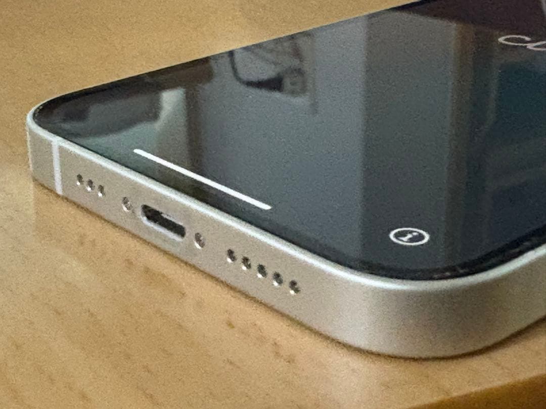 iPhone 14 128GB（ホワイト／Starlight）SIMフリー