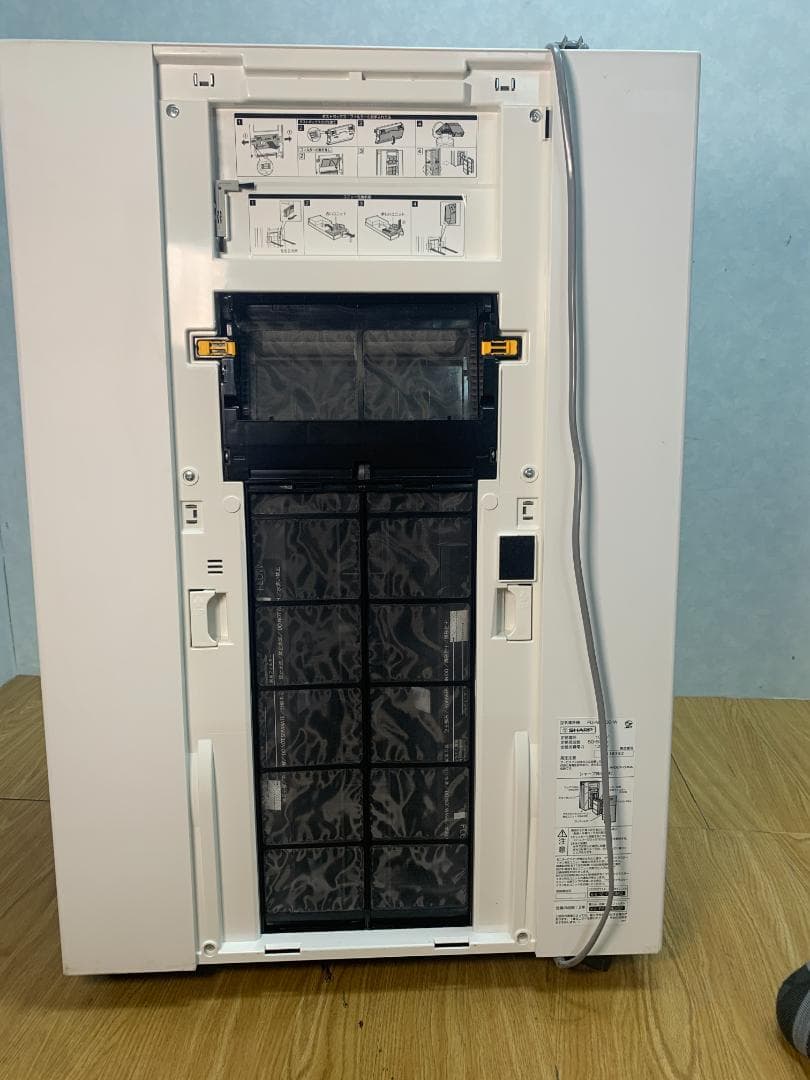 K★203 シャープ 空気清浄機 FU-M1400-W　2020年