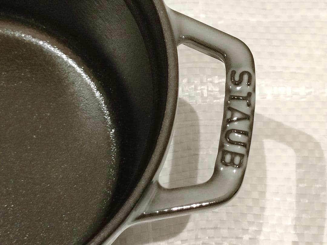 STAUB　ストウブ　ピコ・ココット ラウンド 14cm　両手鍋　フランス製