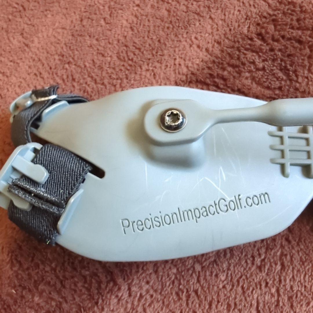 プレシジョンインパクト - ゴルフ練習器具（右きき用）