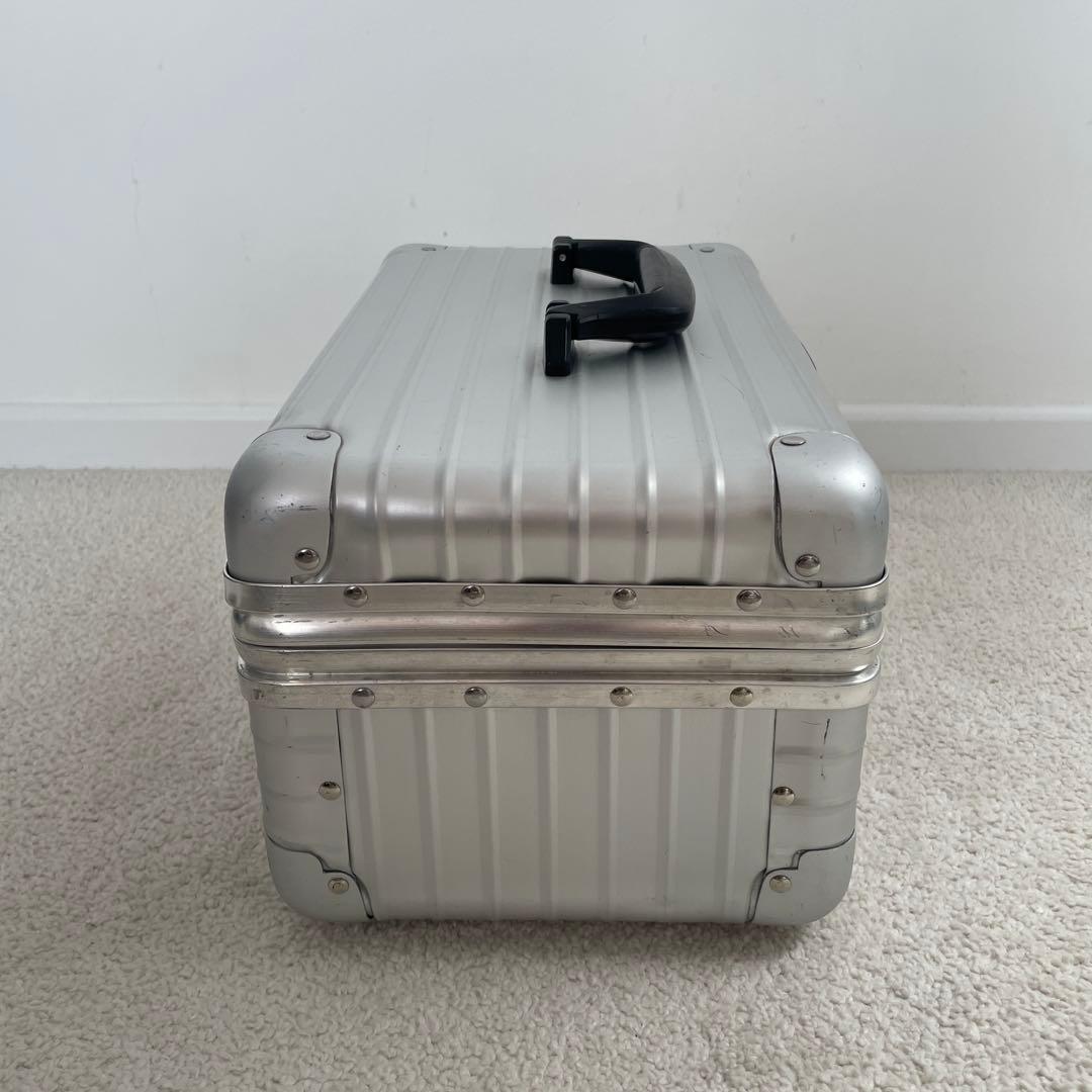 希少 RIMOWA Opal/オパール ビューティケース 19L アルミニウム