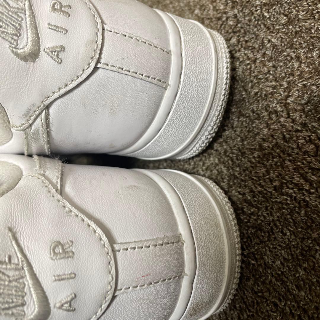 Nike Air Force 1 Supreme シューレース付き