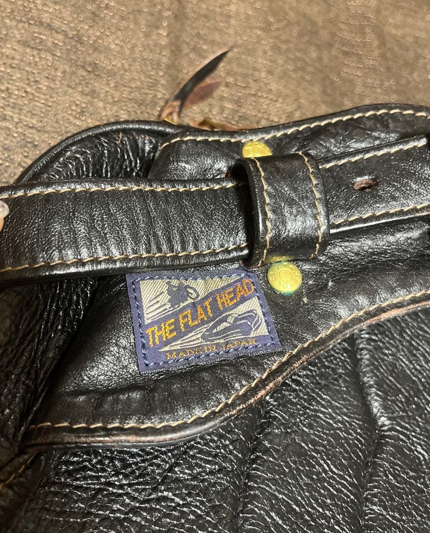 フラットヘッド　　ボディバッグ