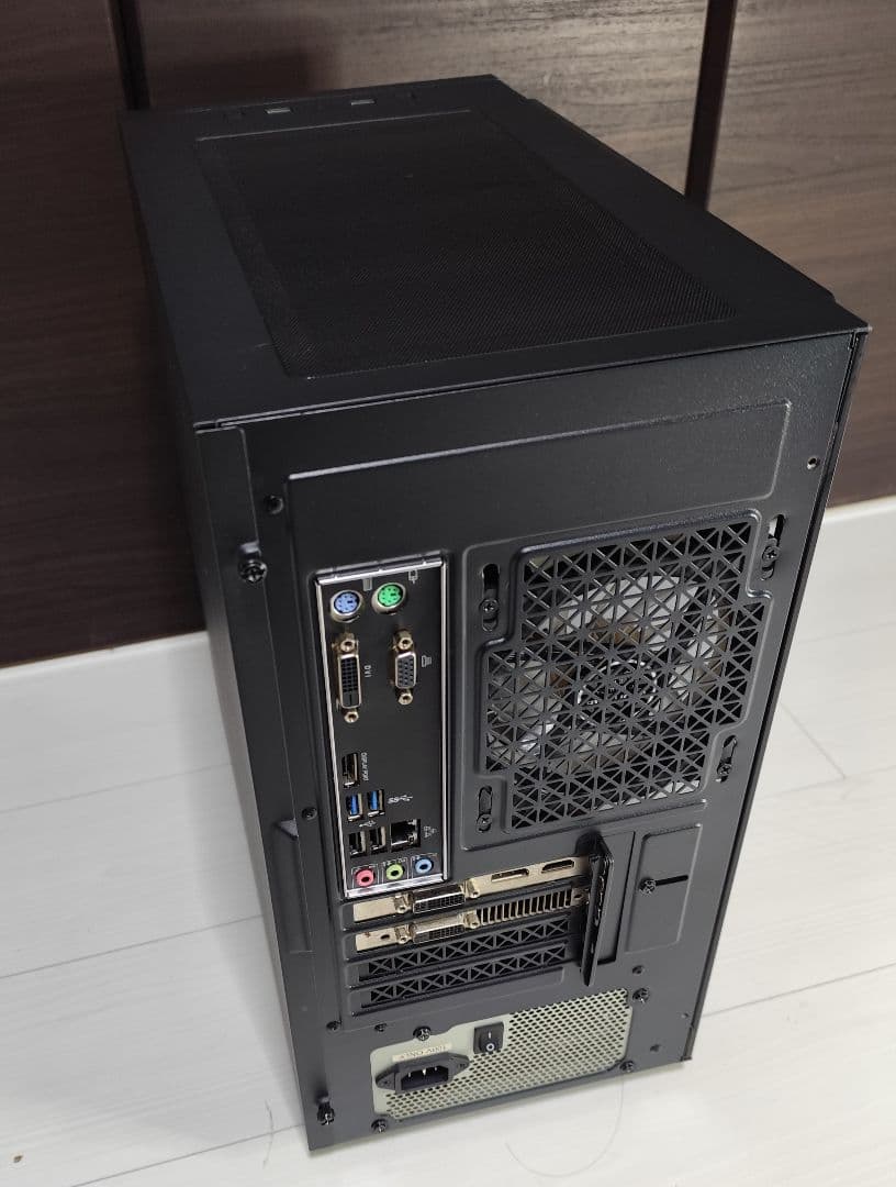 デスクトップPC　 intel CORE i7 6700/GTX960搭載