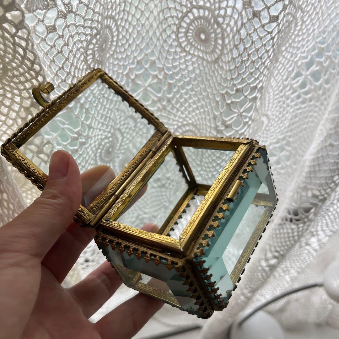 フランスアンティーク ジュエリーボックス　装飾 ベベルガラス ガラス小物入れ