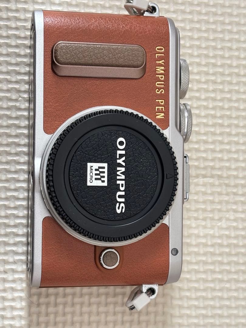 OLYMPUS PEN ミラーレス一眼カメラ　E-PL8