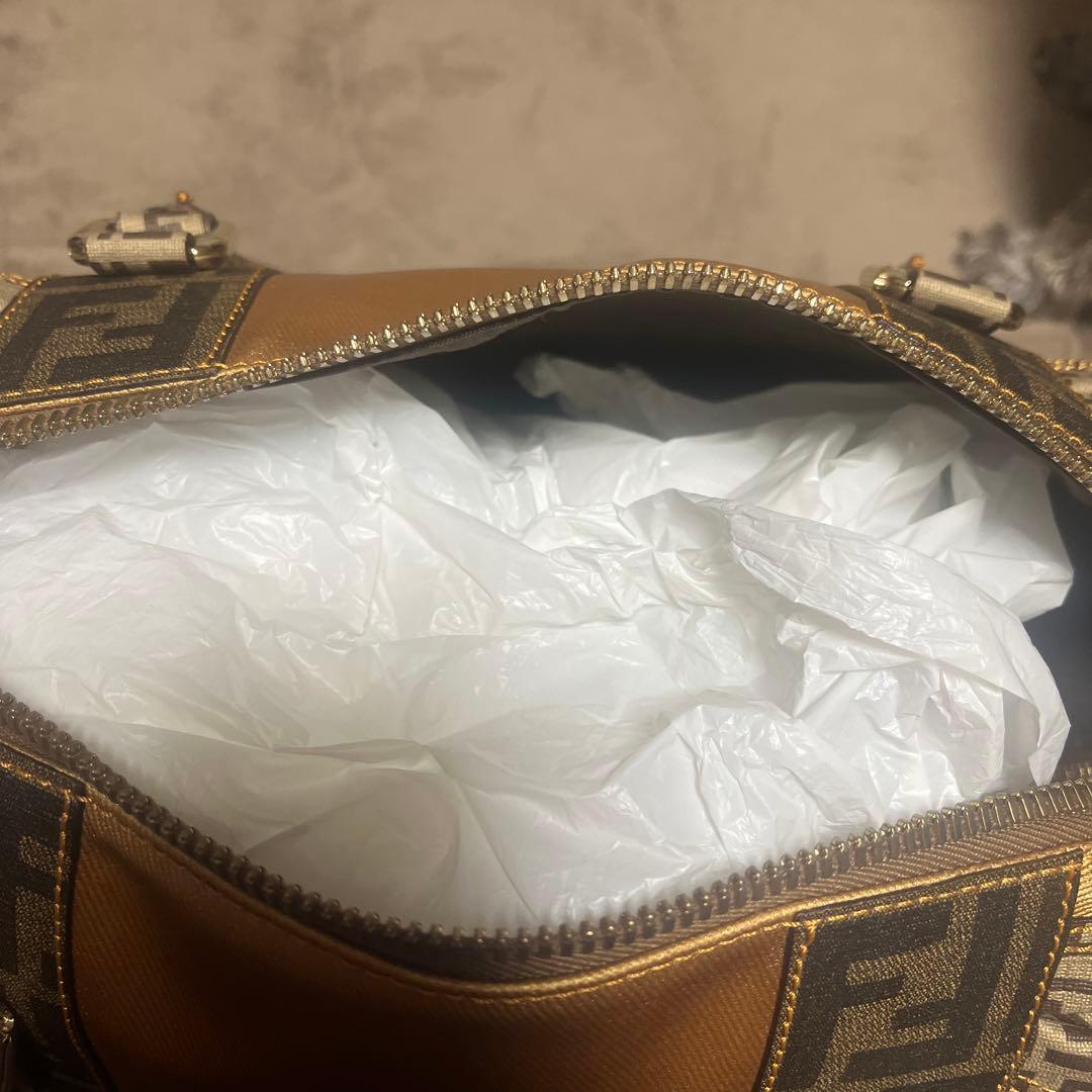 FENDI フェンディ　ボストンバック　ゴールド