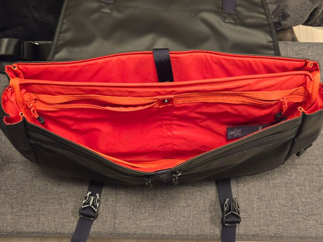 【美品】トポロジー Messenger Sacoche Large