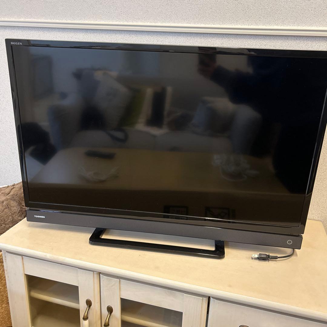 TOSHIBA REGZA 32型 液晶テレビ リモコン付き 2mテレビ線付