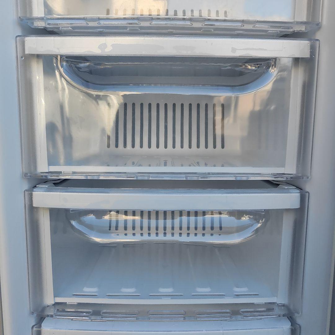 三菱ノンフロン冷凍庫 MF-U12Y-S