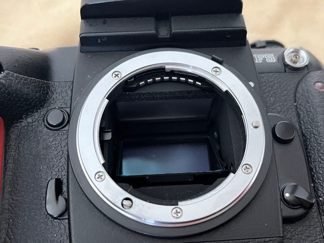 【美品】Nikon F5 一眼レフカメラ 箱付き