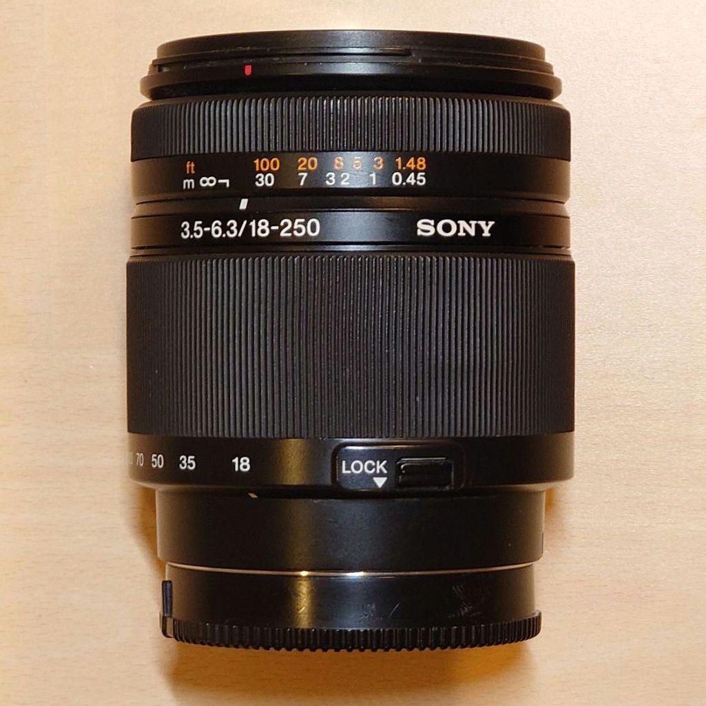 SONY SAL-18250 18-250mm f/3.5-6.3ズームレンズ