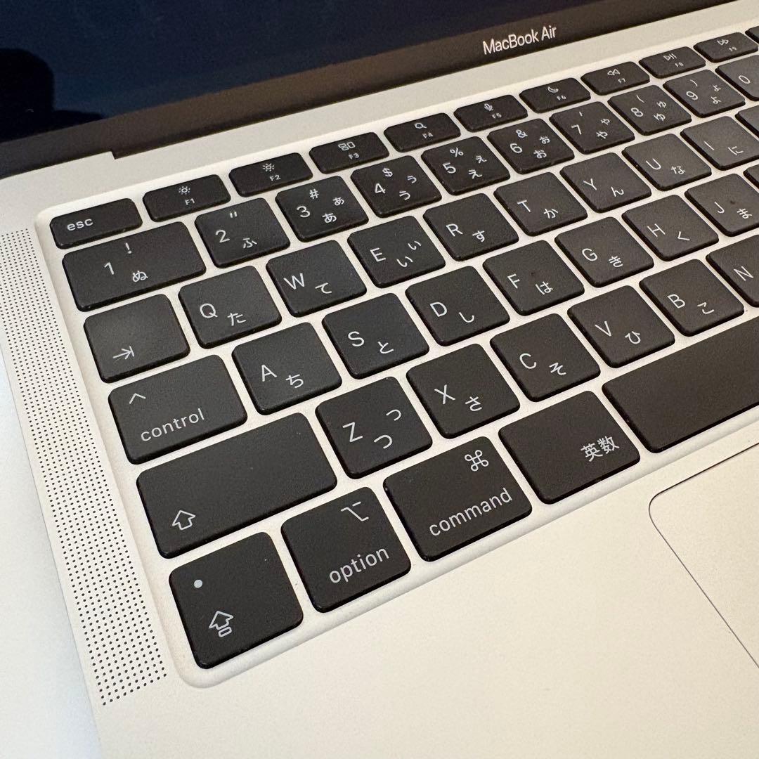 Apple MacBook Air M1 8G/512GB 上位モデル