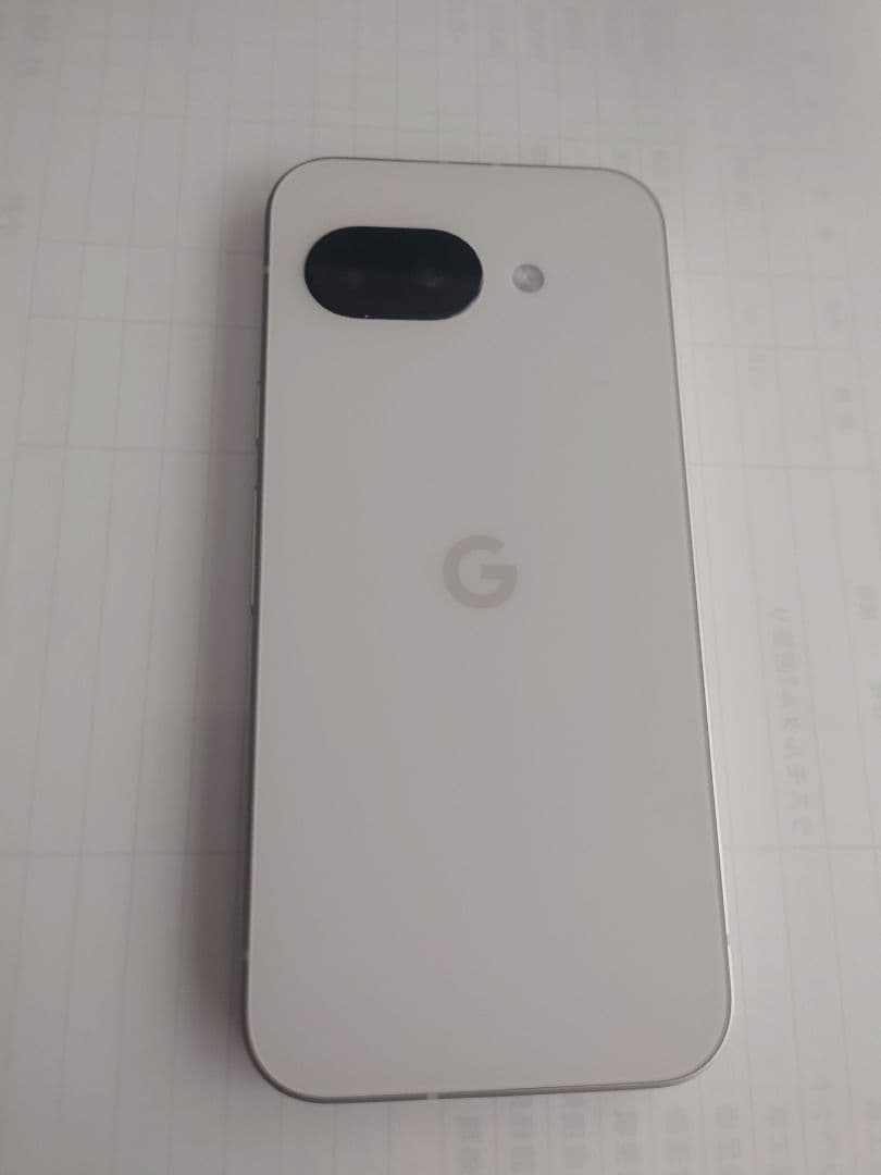 Google Pixel 9a Porcelain SIMフリー ほぼ新品