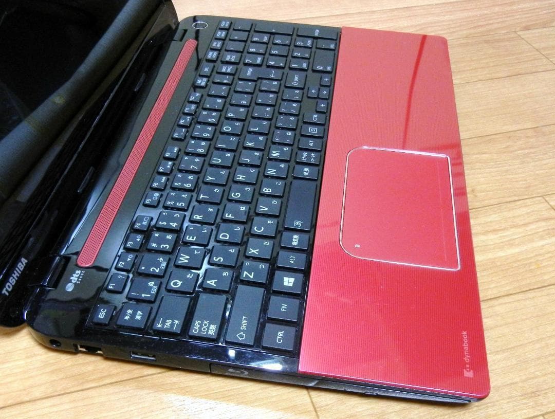 i3 SSDで快適 メモ8G オフィース付 東芝 dynabook ノートパソコ