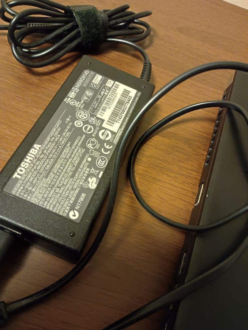 Windowsノート本体 TOSHIBA dynabook R83/PB