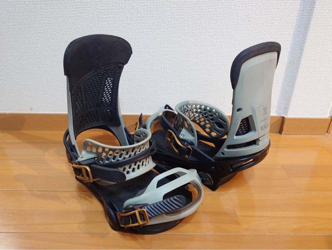 スノーボード Burton Malavita black grey Re:Flex