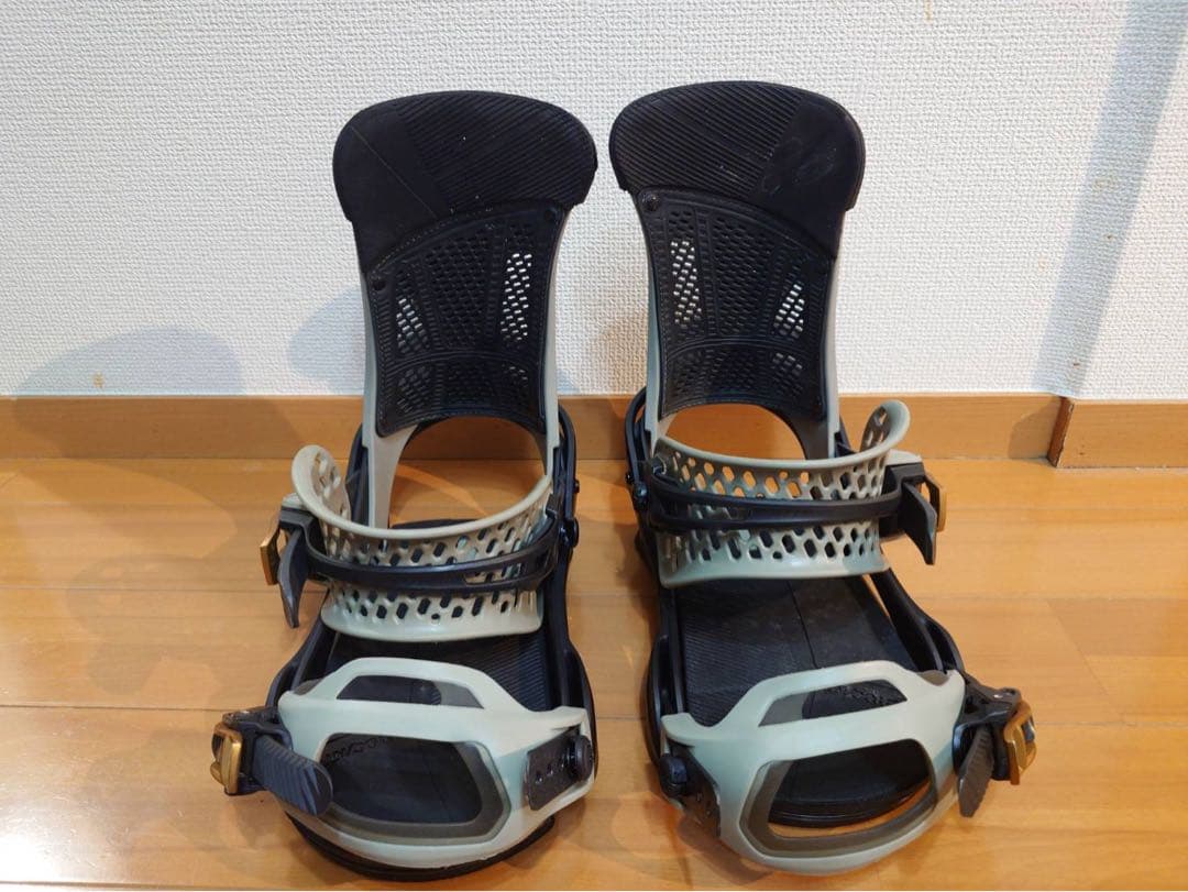 スノーボード Burton Malavita black grey Re:Flex