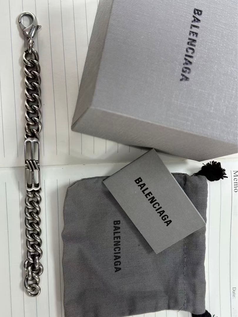 BALENCIAGA 金属製ブレスレット　新品同様