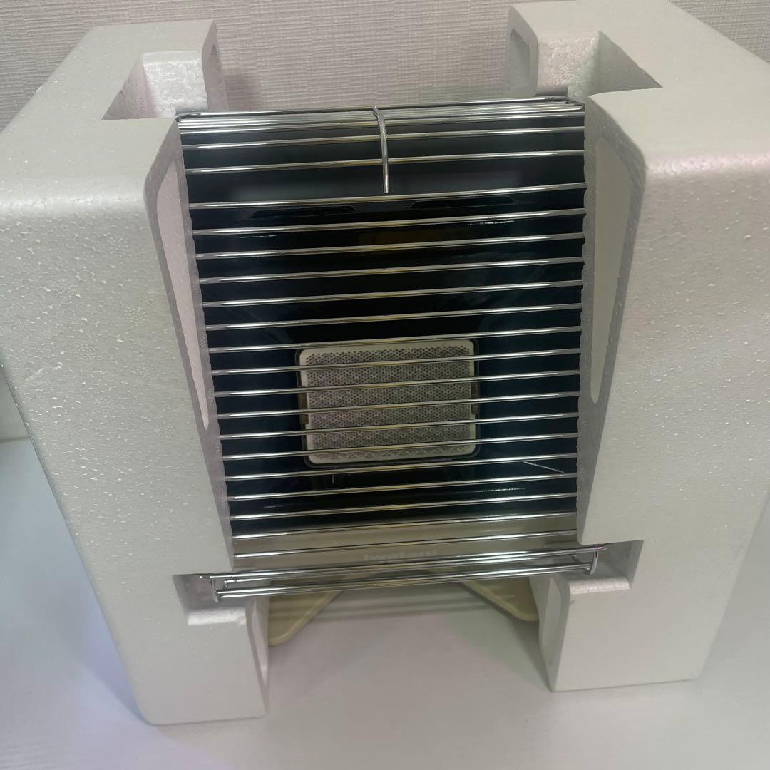 岩谷 カセットガスストーブ イワタニ キャンプCB-STV-MYD3 ほぼ新品