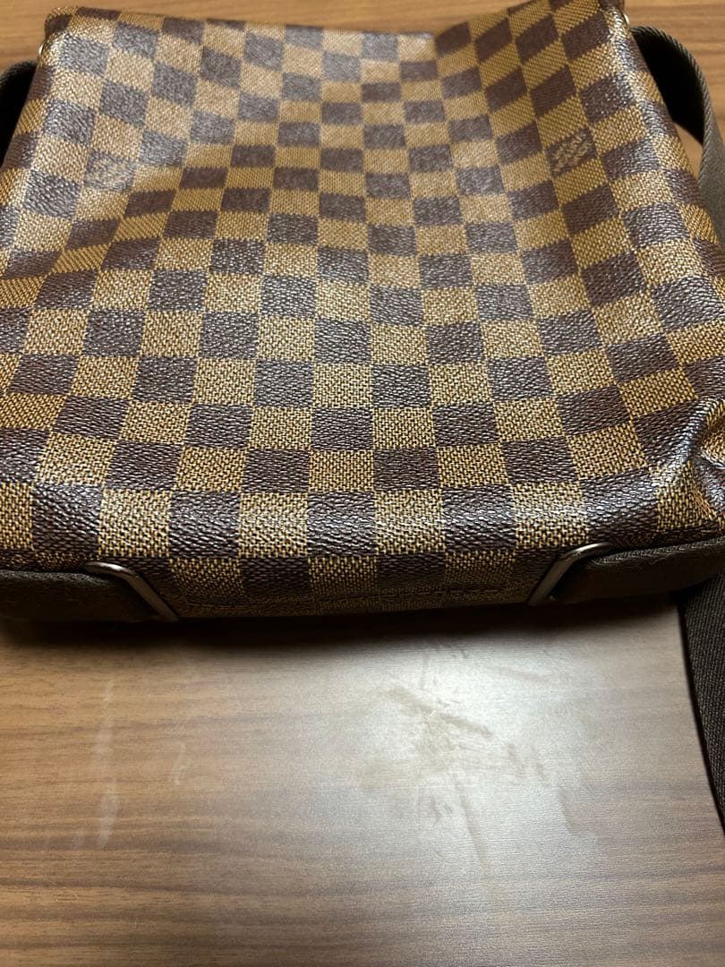 M*n様 Louis Vuitton ダミエメッセンジャーバッグ