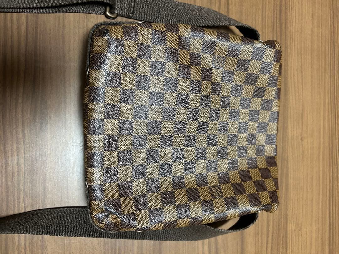 M*n様 Louis Vuitton ダミエメッセンジャーバッグ