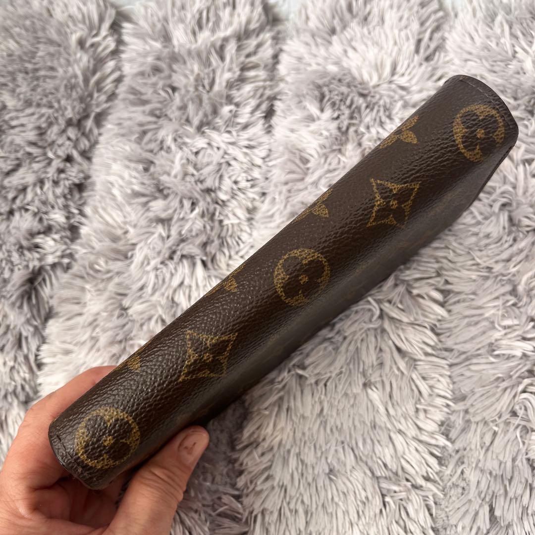 ルイヴィトン　ポルトフォイユサラ　長財布　モノグラムキャンバス