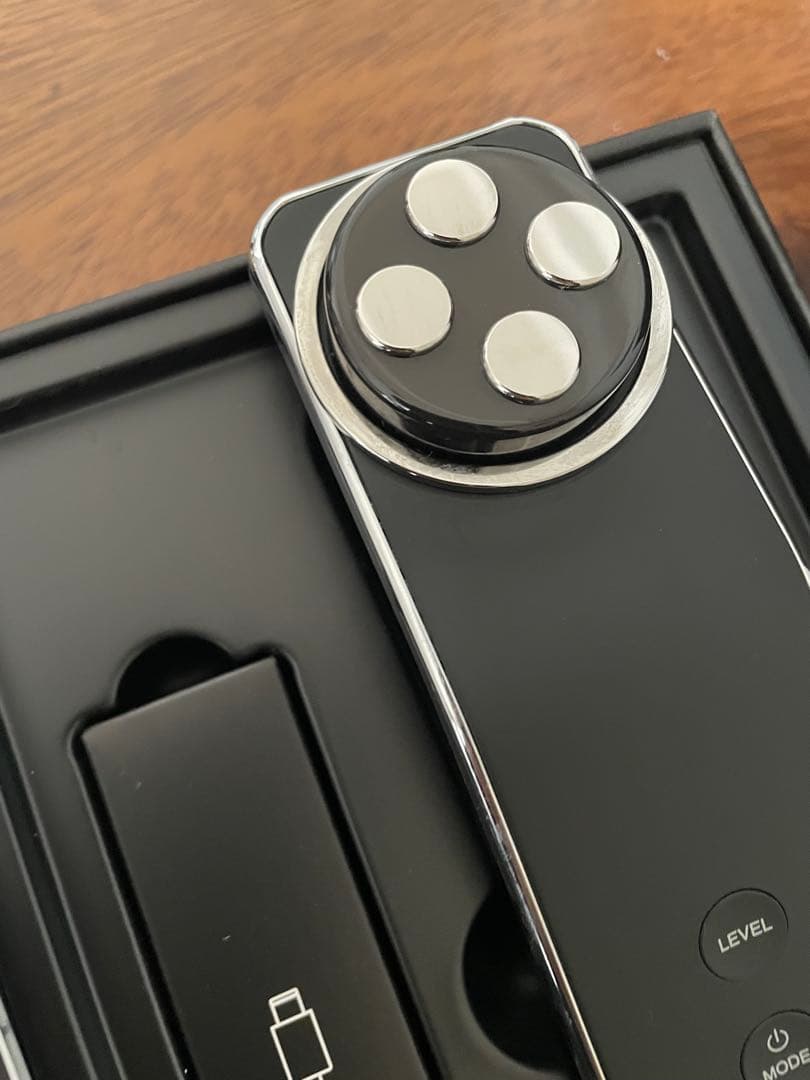 Brighte 美顔器　エレキリフト　ELEKI LIFT