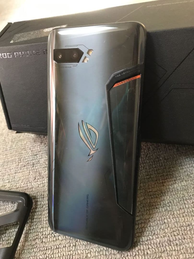 ROG Phone 2 12gb/512gb SIMフリー