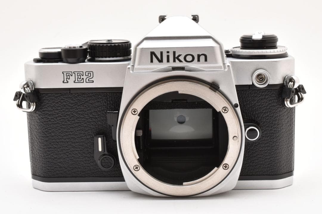 超美品 NIKON FE2 シルバー フィルムカメラ　モルト新品交換済 M363
