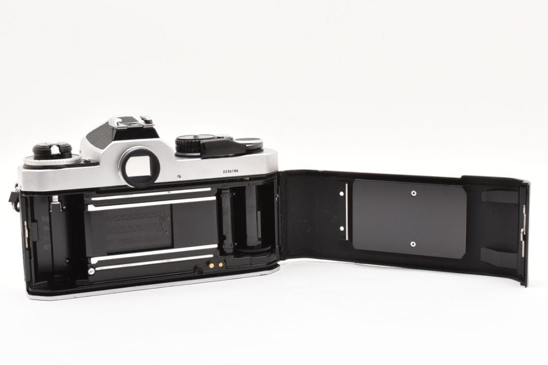 超美品 NIKON FE2 シルバー フィルムカメラ　モルト新品交換済 M363