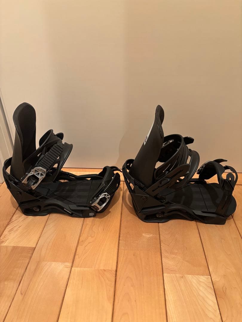 Salomon district Mサイズ